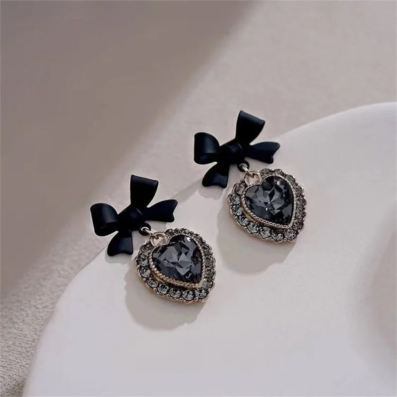Black Stones Bowknot Heart Drop Earrings