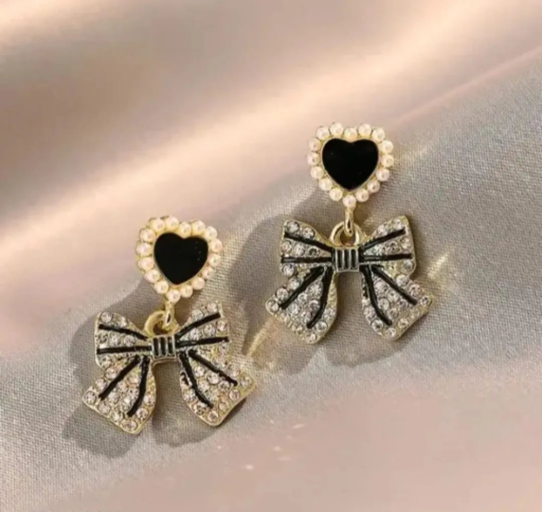 Black Heart Bow Drop Earrings