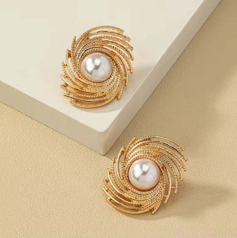 Metal Textured Pearl Stud Earrings