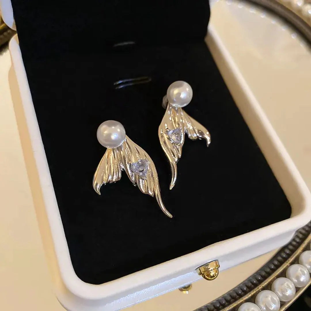 Fishtail Love Diamond Pearl Stud Earrings