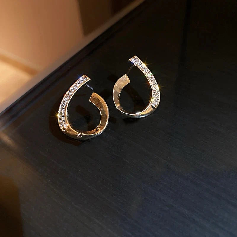 Twisted Hoop Simple Gold Studs