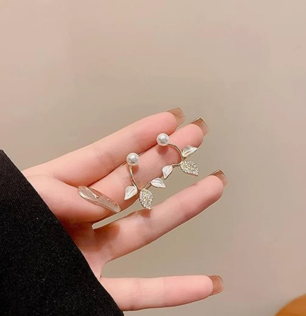 Leaves Pearl Earrings