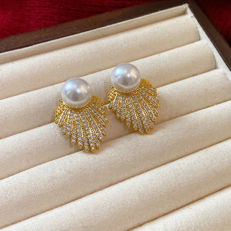 Fan-Shaped Diamond Pearl Stud Earrings