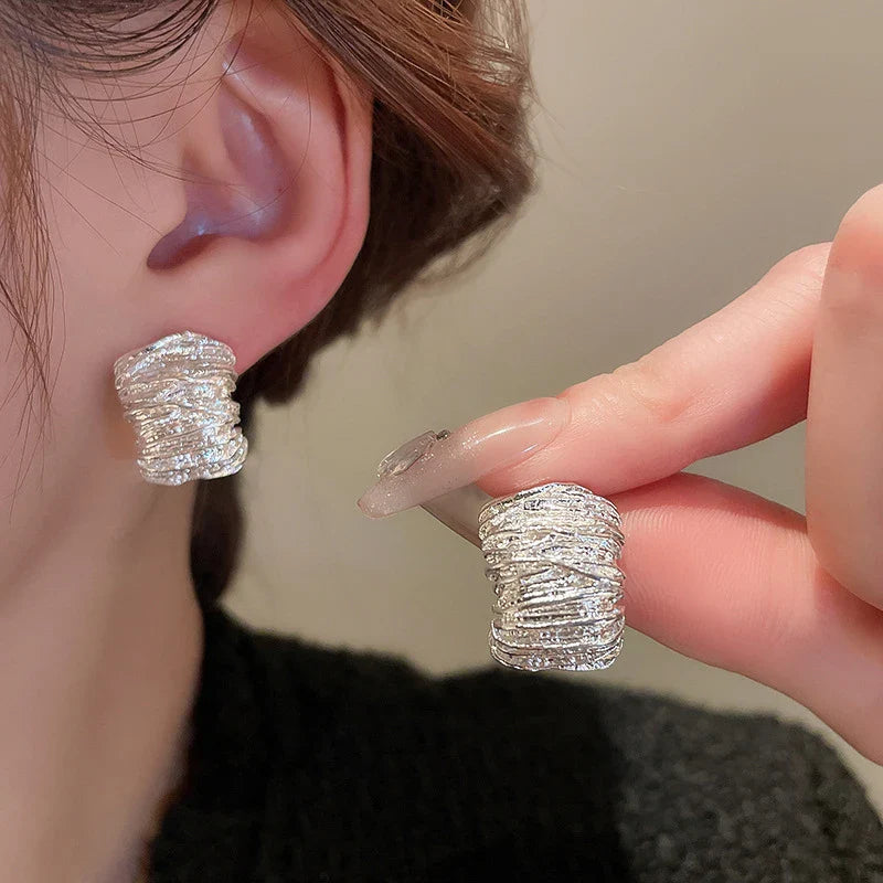 Exaggerated Chunky Wrinkled L-Shaped Stud Earrings