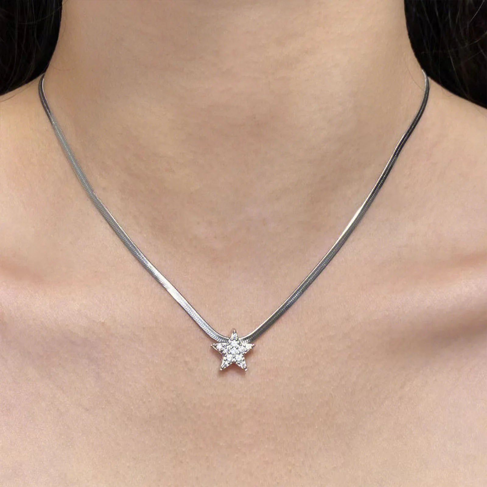 Sparkling Diamond Star Snake Bone Chain Necklace