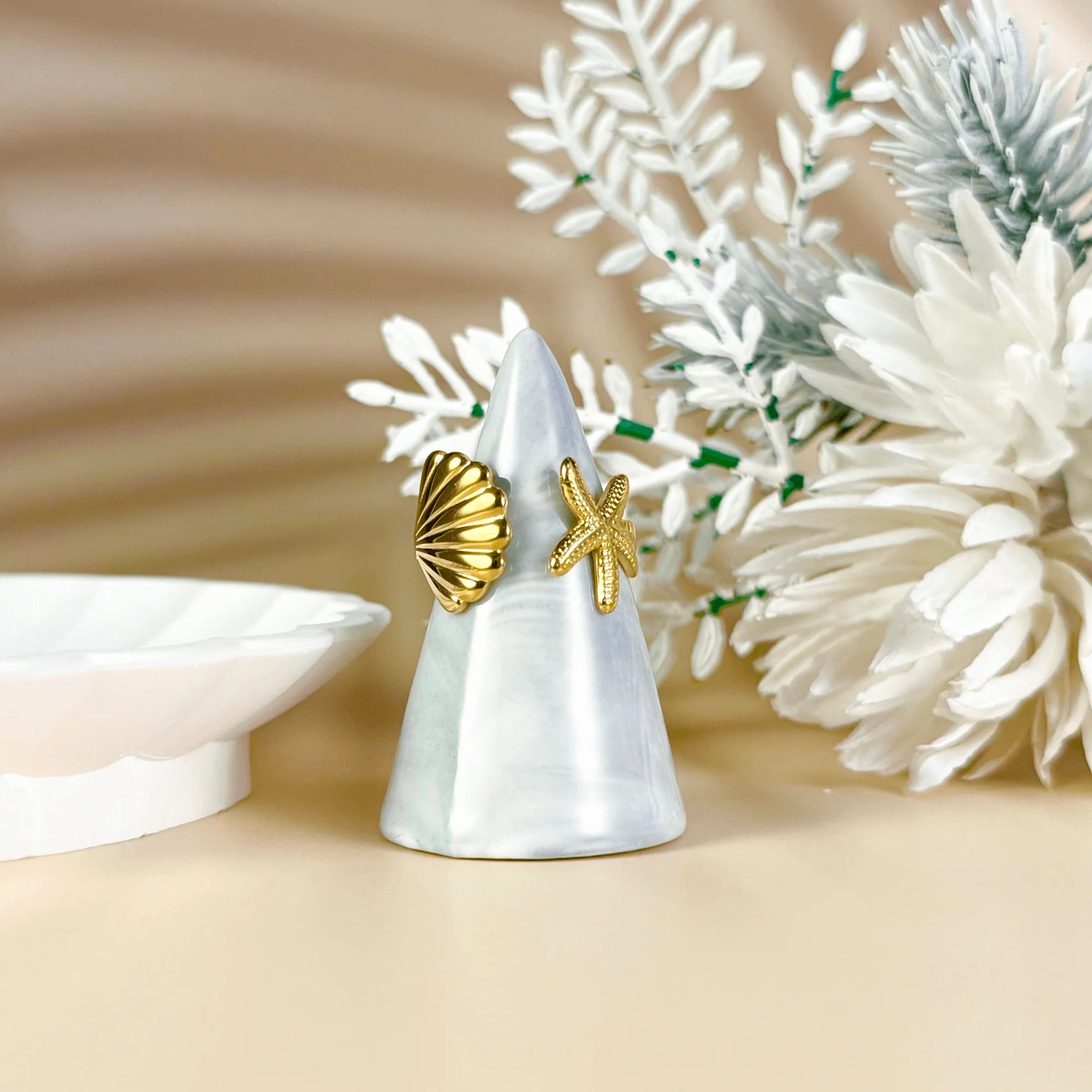 Sea Shell & Starfish Ring