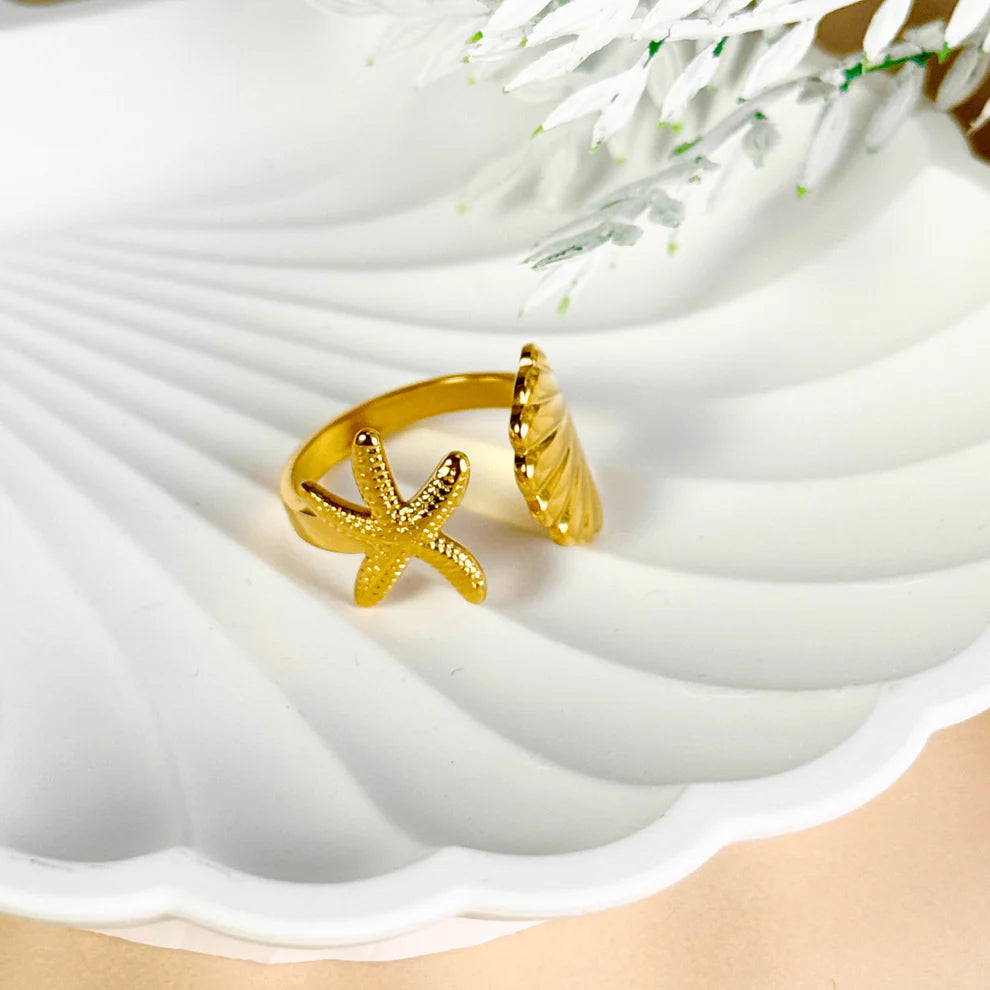 Sea Shell & Starfish Ring