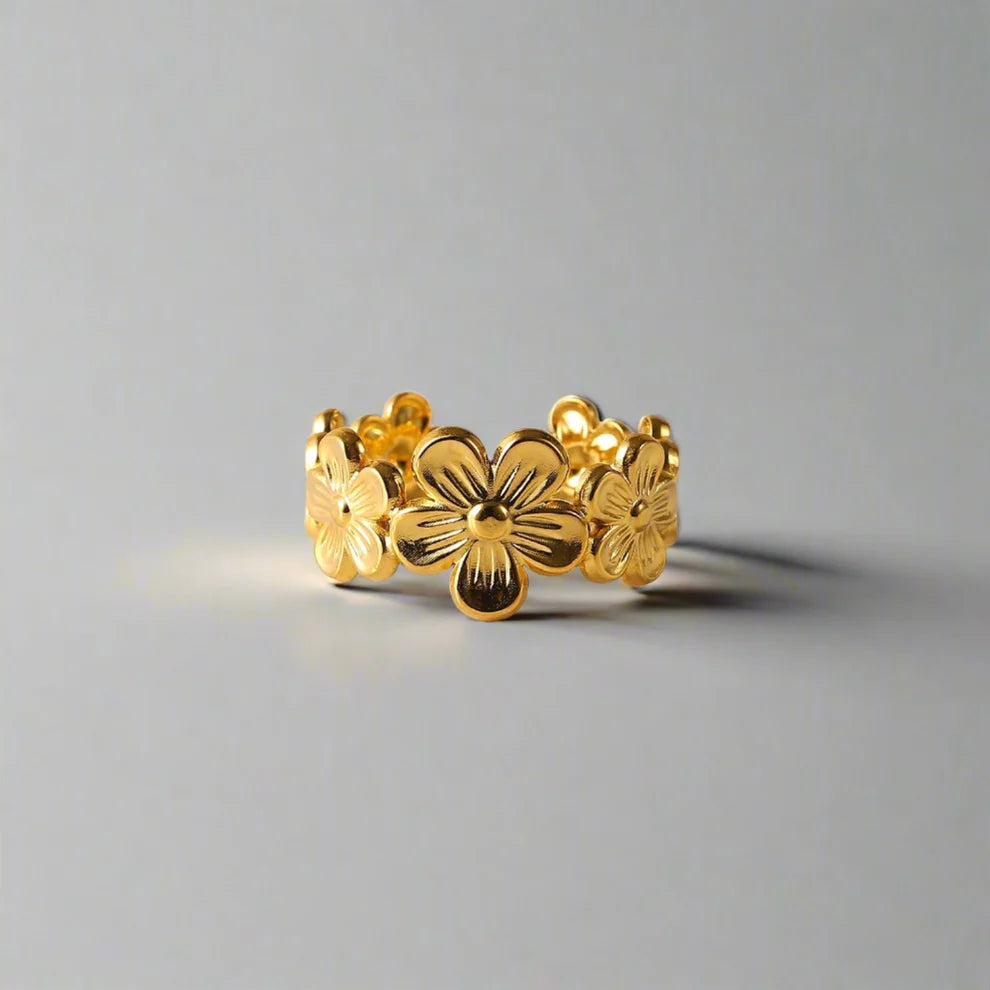 Textured Flower Bunch Ring