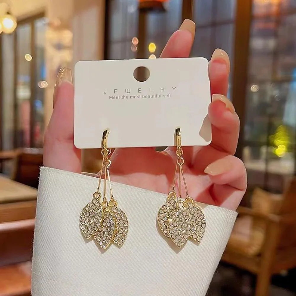 3 stone Leaf's Huggie Earrings