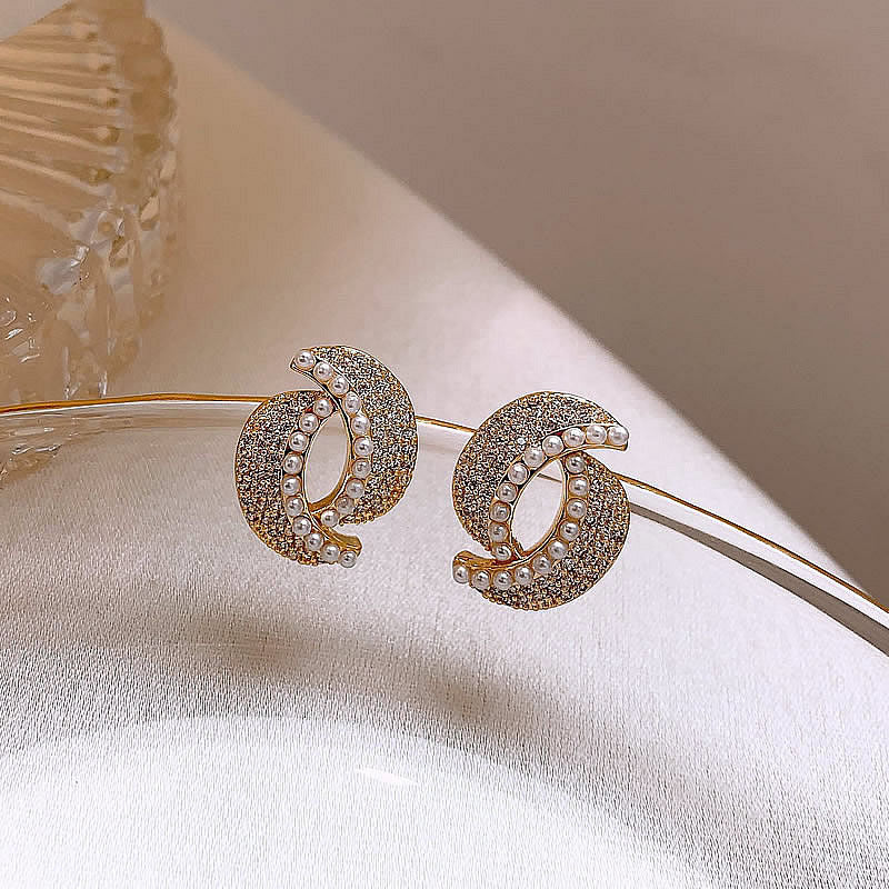 Double Crescent Moon Stud Earrings