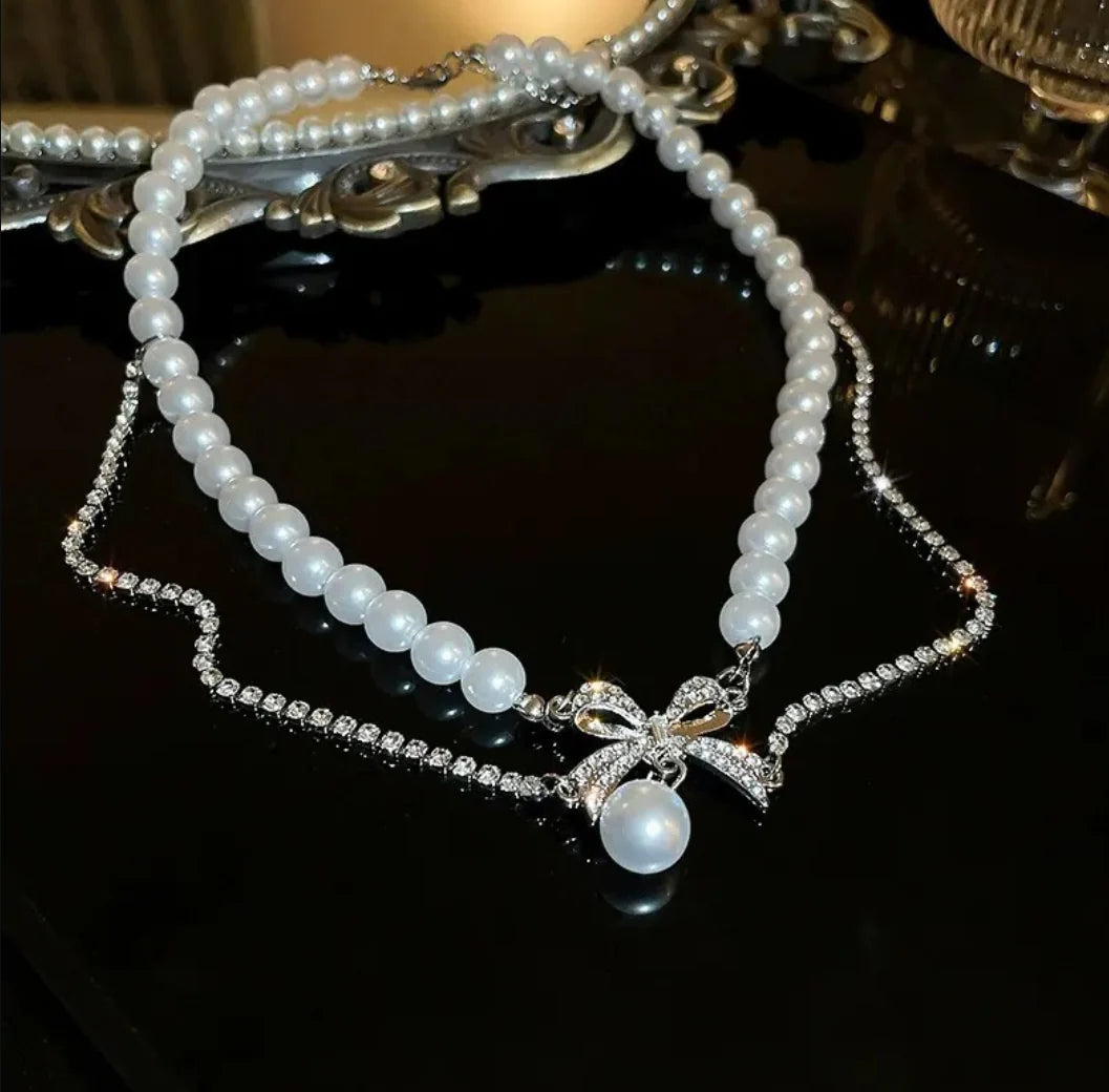 Double-Layered Bow Pearl Necklace