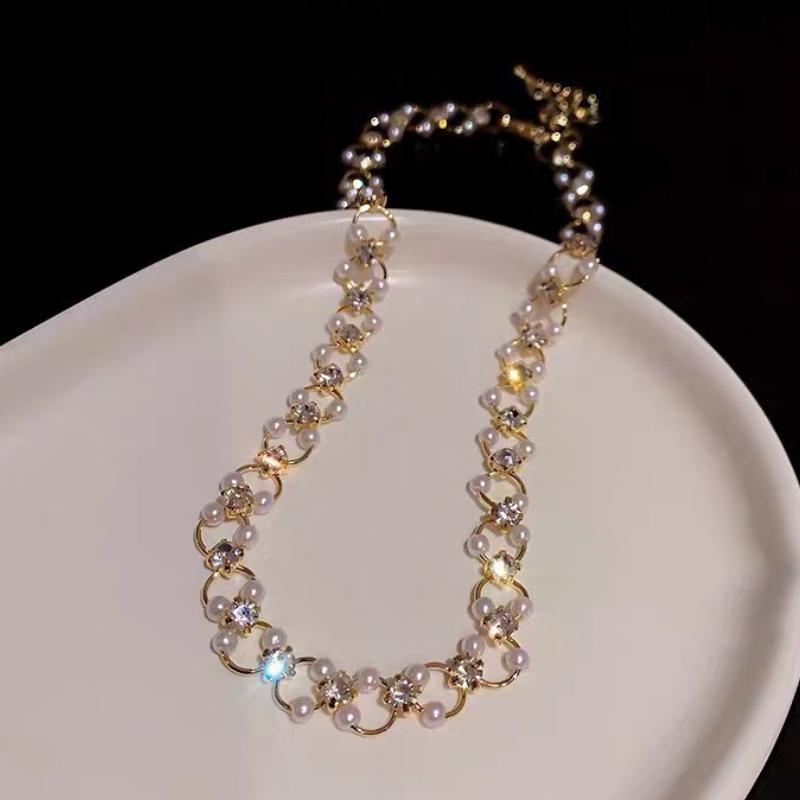 Luxury Rhinestones Pearls Shiny Choker Necklace